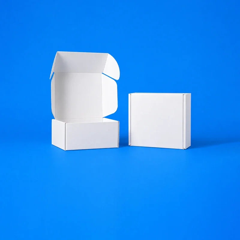 Custom mailer boxes on blue